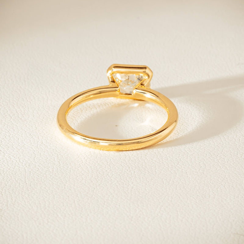 18ct Yellow Gold 1.00ct Radiant-Cut Diamond Elle Ring - Ring - Walker & Hall