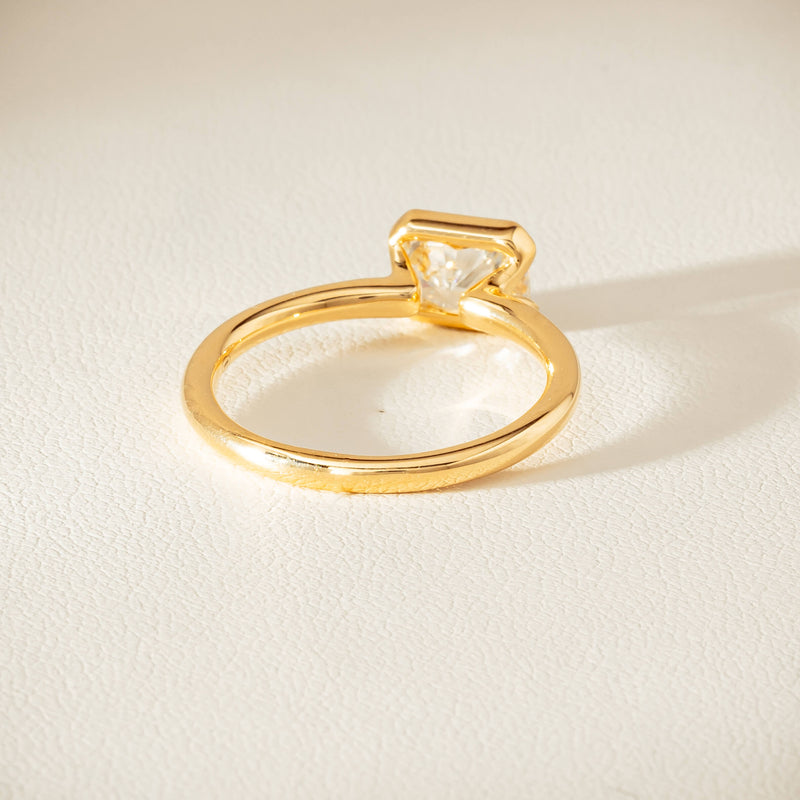 18ct Yellow Gold 1.00ct Radiant-Cut Diamond Elle Ring - Ring - Walker & Hall