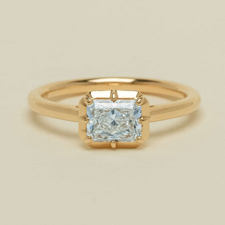 18ct Yellow Gold 1.00ct Radiant Diamond Dawn Ring - Ring - Walker & Hall