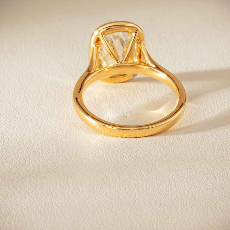 18ct Yellow Gold 3.65ct Antique-Style Cushion Diamond Ring - Ring - Walker & Hall