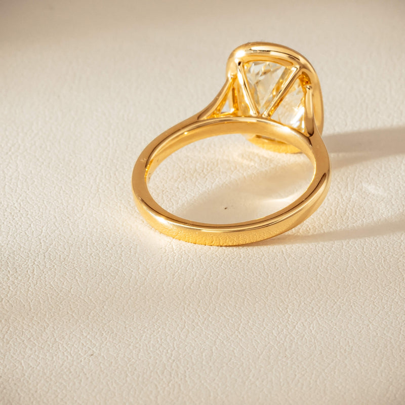 18ct Yellow Gold 3.65ct Antique-Style Cushion Diamond Ring - Ring - Walker & Hall