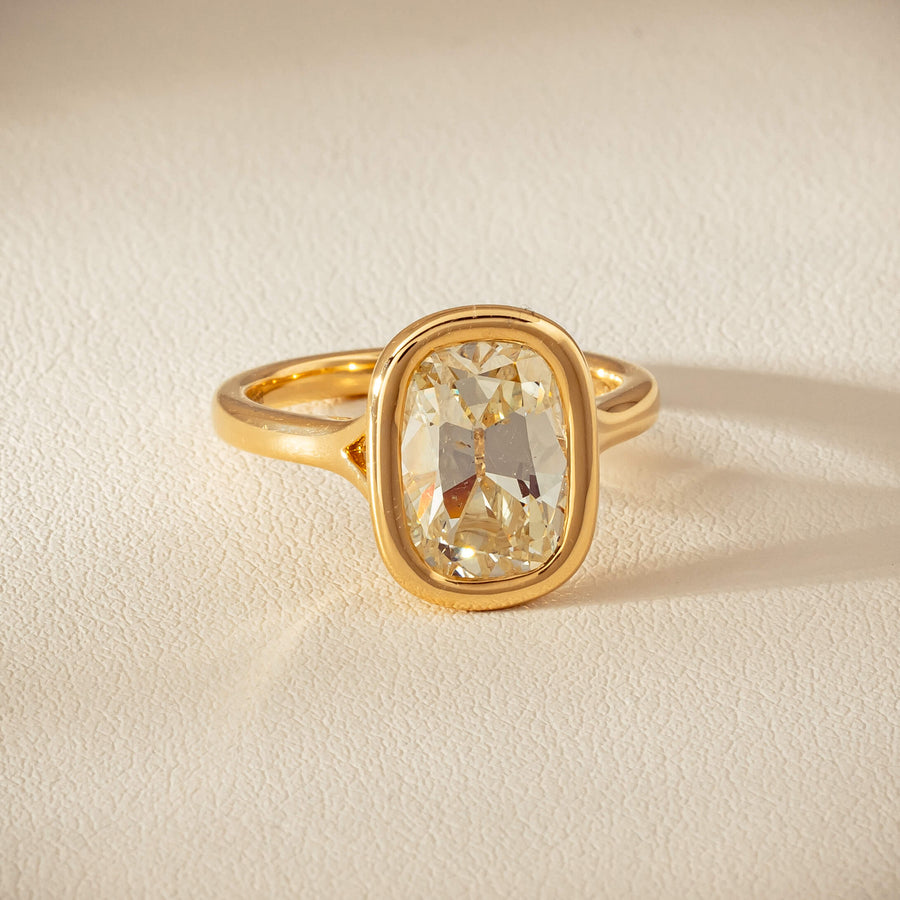 18ct Yellow Gold 3.65ct Antique-Style Cushion Diamond Ring - Ring - Walker & Hall