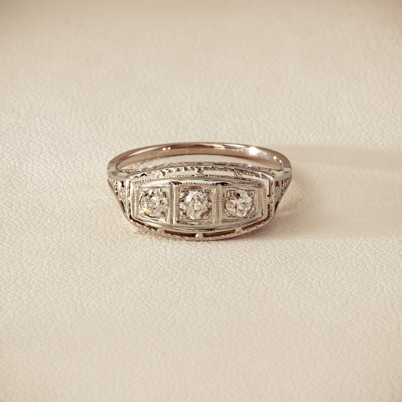 Deja Vu 18ct White Gold .35ct Old-Cut Diamond Ring