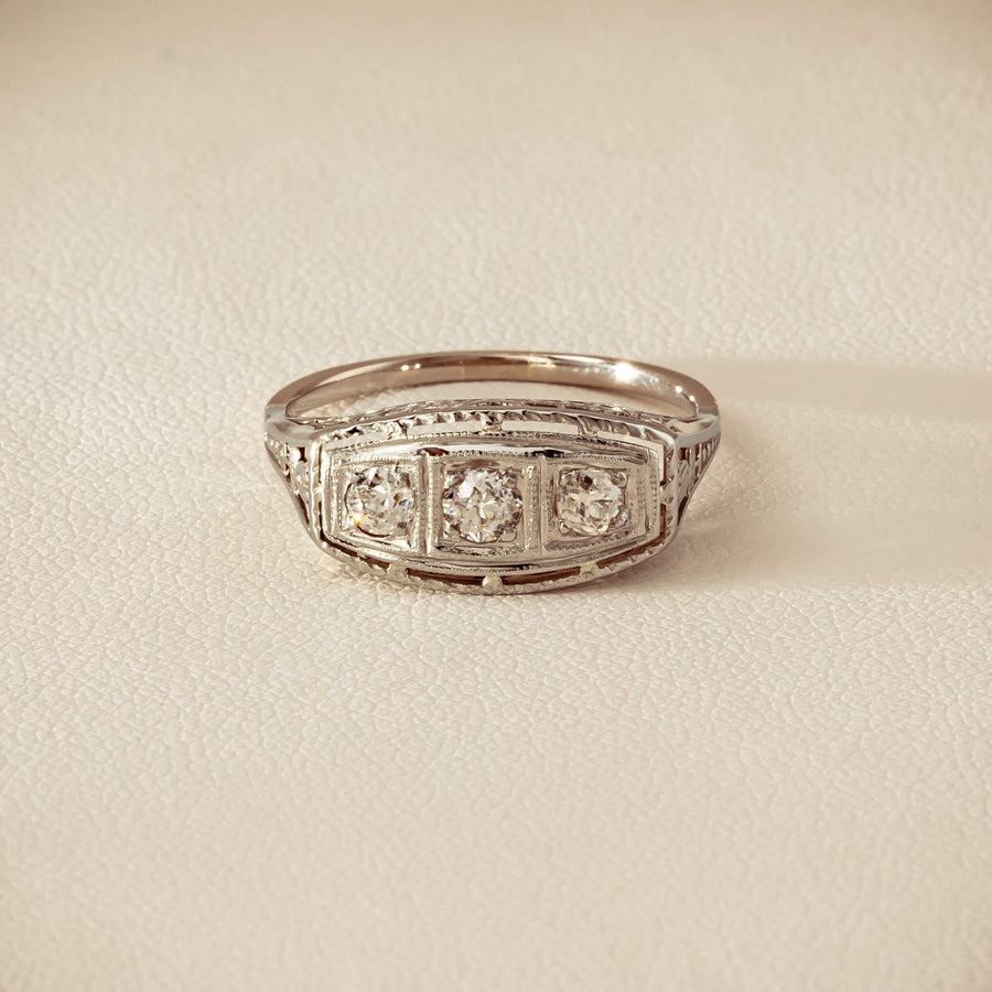 Deja Vu 18ct White Gold .35ct Old-Cut Diamond Ring