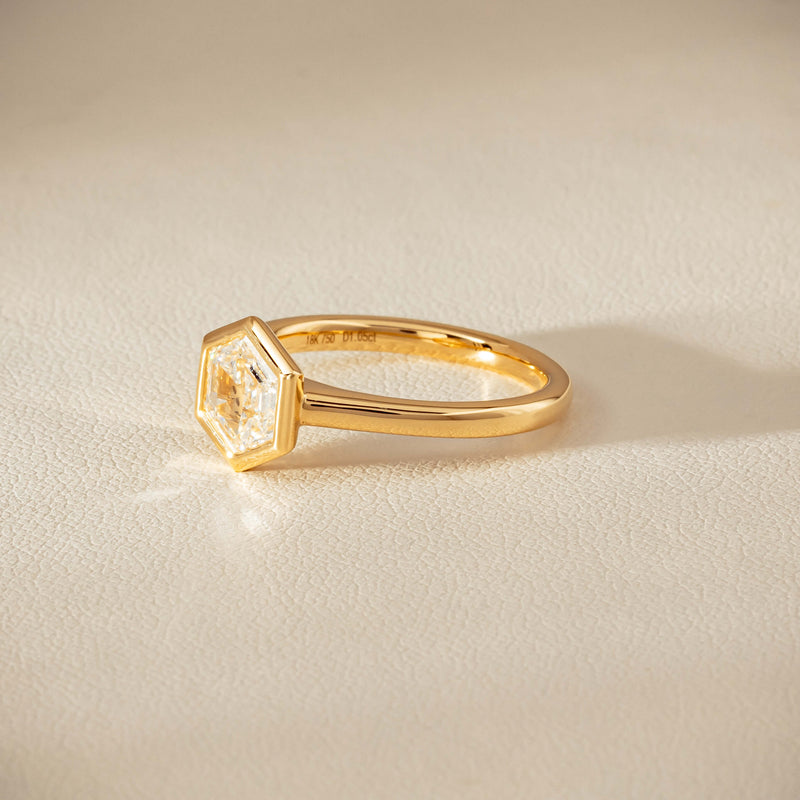 18ct Yellow Gold 1.05ct Hexagonal Diamond Natalia Ring