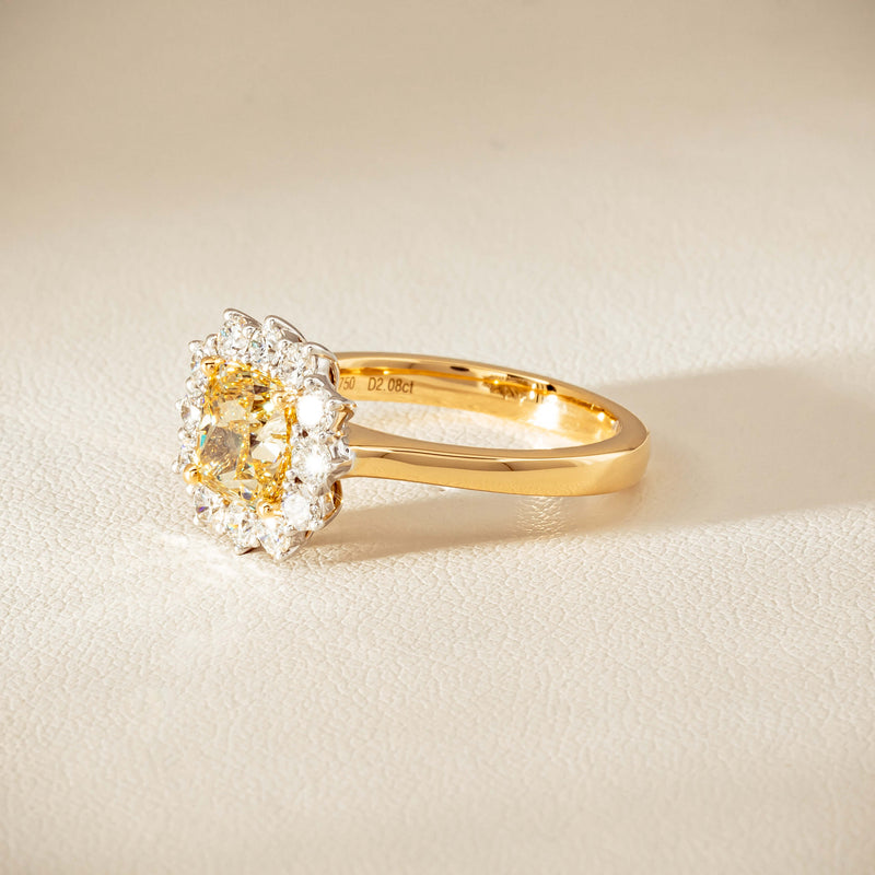 18ct Yellow Gold 2.08ct Cushion Fancy Diamond Belle Ring