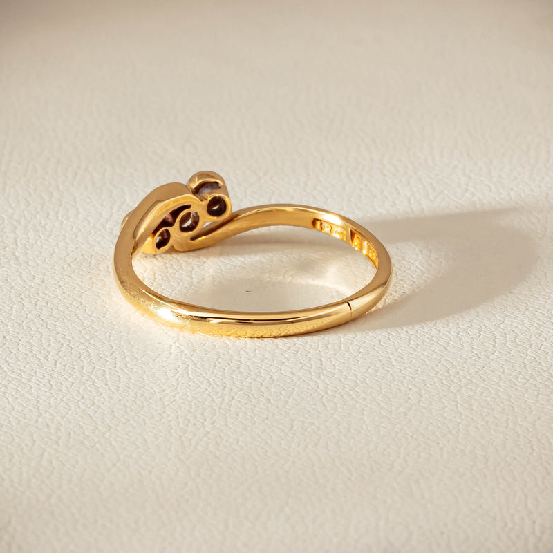 Vintage 18ct Yellow Gold .15ct Old-Cut Diamond Twist Ring