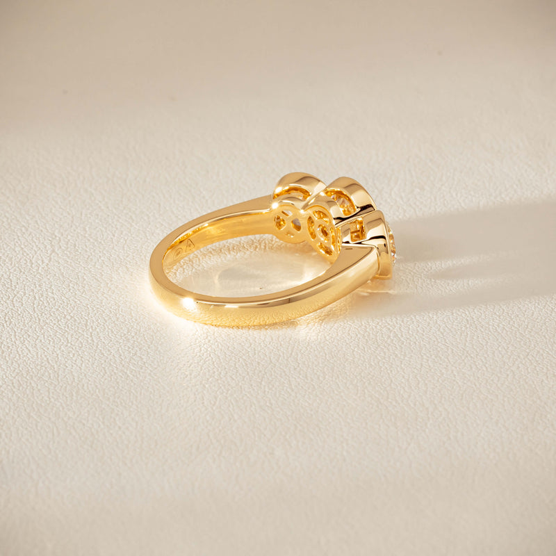 18ct Yellow Gold 2.96ct Reclaimed Diamond Natalia Ring