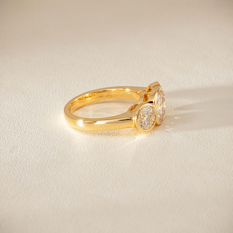18ct Yellow Gold 2.96ct Reclaimed Diamond Natalia Ring