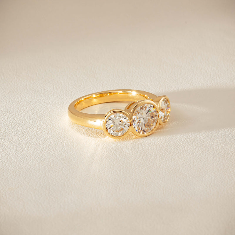 18ct Yellow Gold 2.96ct Reclaimed Diamond Natalia Ring