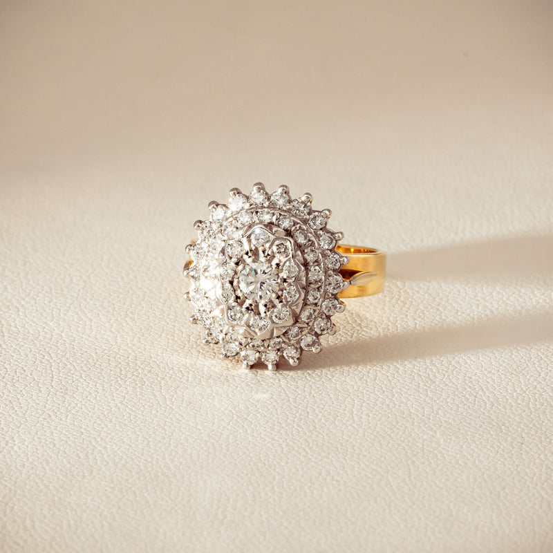 Deja Vu 18ct Yellow Gold 1.20ct Diamond Cluster Ring
