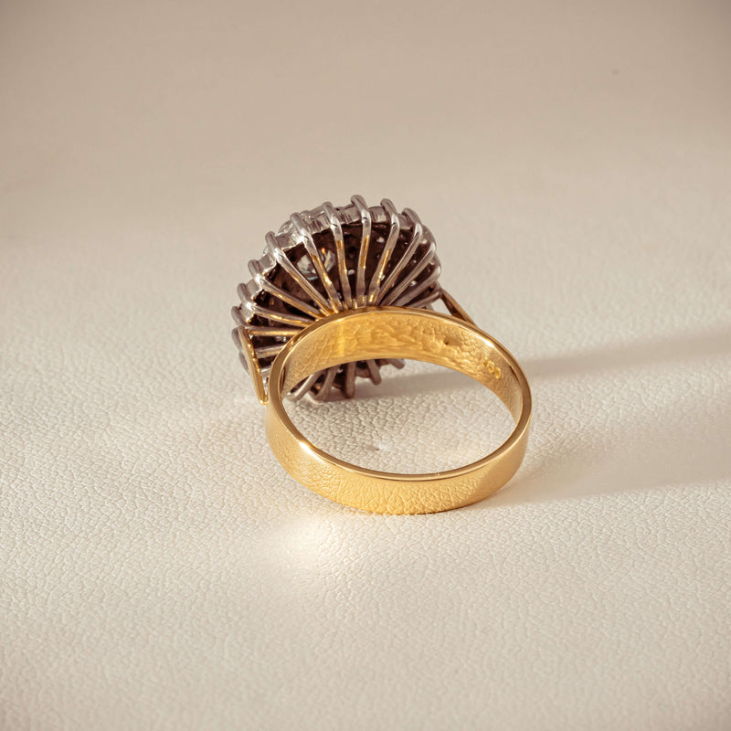 Deja Vu 18ct Yellow Gold 1.20ct Diamond Cluster Ring