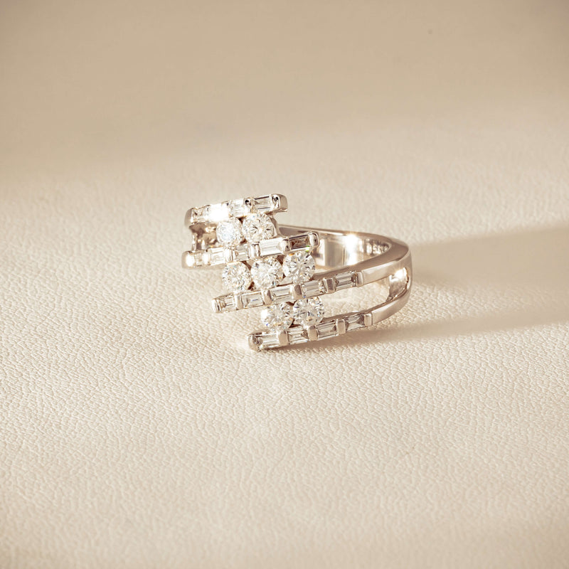 Deja Vu 18ct White Gold 1.50ct Diamond Crossover Ring