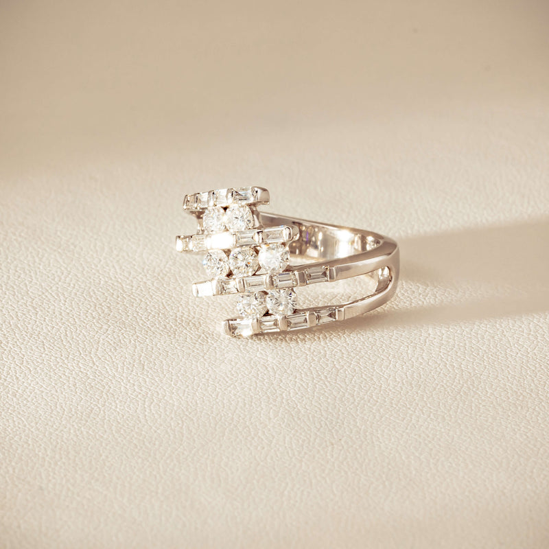 Deja Vu 18ct White Gold 1.50ct Diamond Crossover Ring