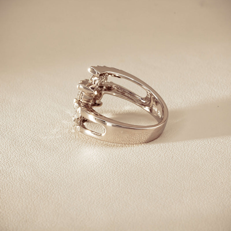 Deja Vu 18ct White Gold 1.50ct Diamond Crossover Ring