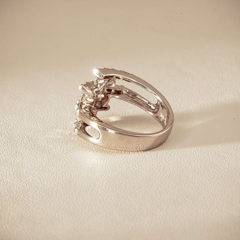 Deja Vu 18ct White Gold 1.50ct Diamond Crossover Ring