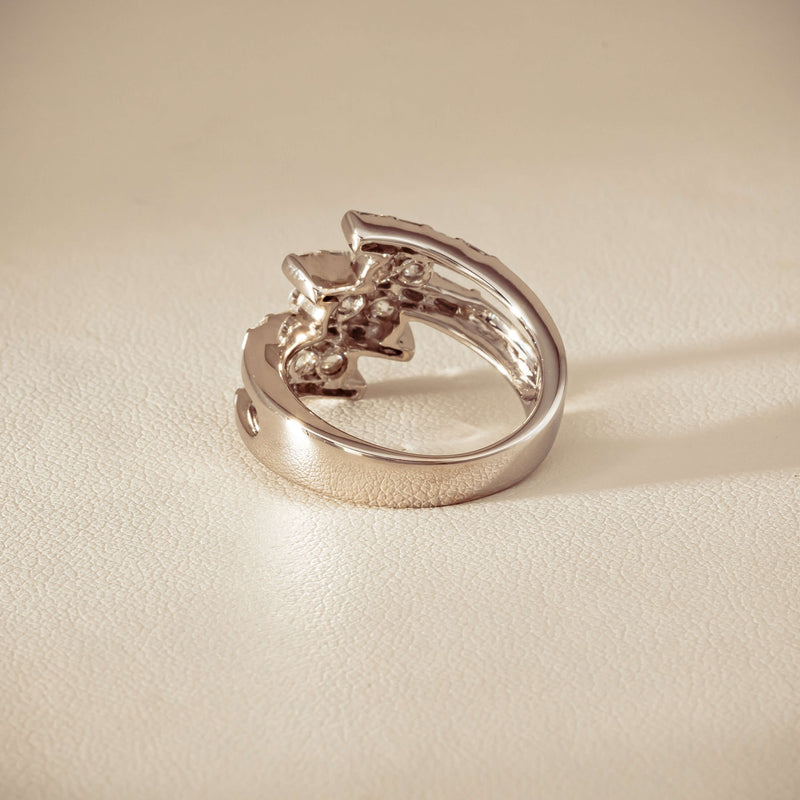 Deja Vu 18ct White Gold 1.50ct Diamond Crossover Ring