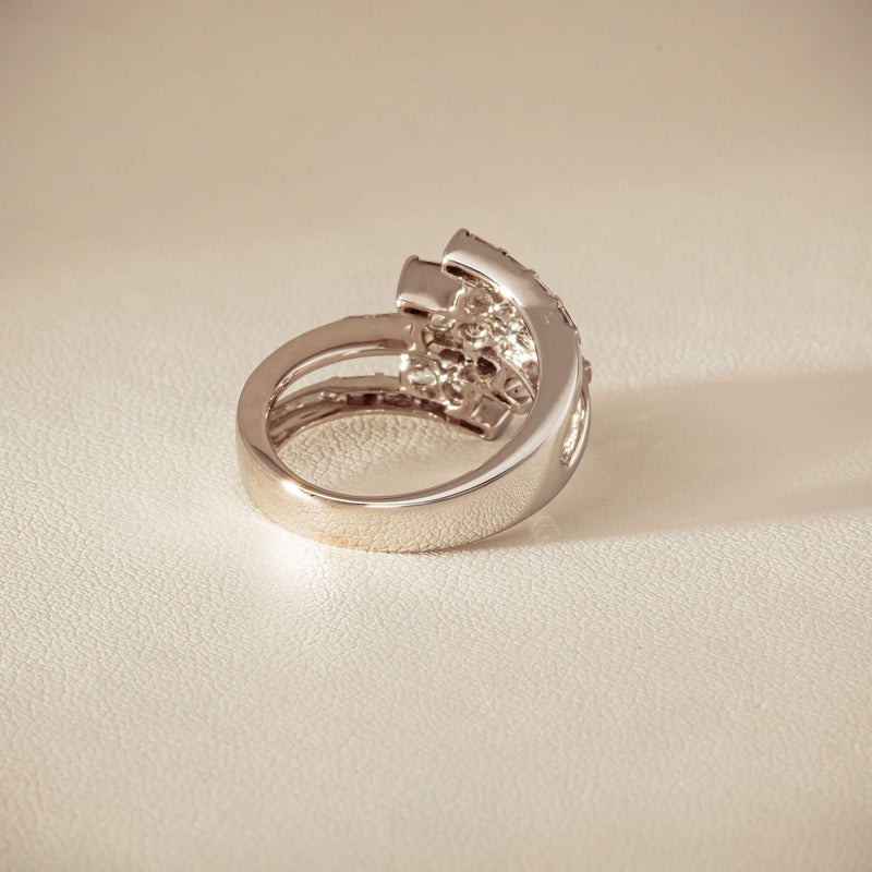Deja Vu 18ct White Gold 1.50ct Diamond Crossover Ring