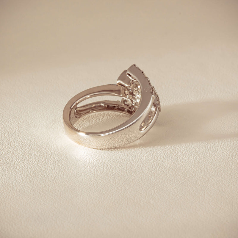 Deja Vu 18ct White Gold 1.50ct Diamond Crossover Ring