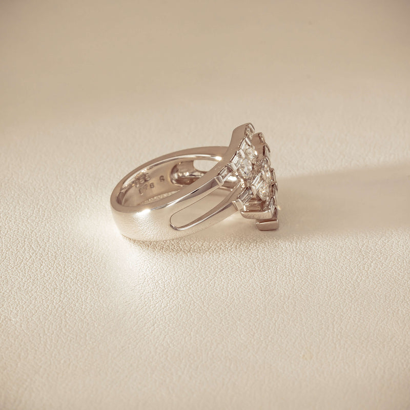 Deja Vu 18ct White Gold 1.50ct Diamond Crossover Ring