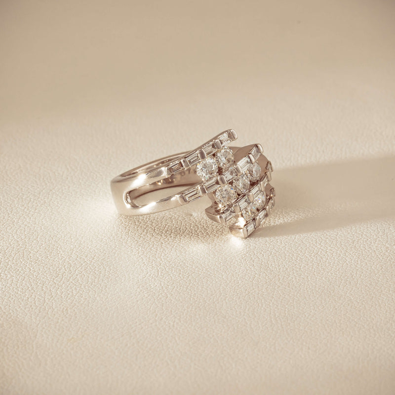 Deja Vu 18ct White Gold 1.50ct Diamond Crossover Ring