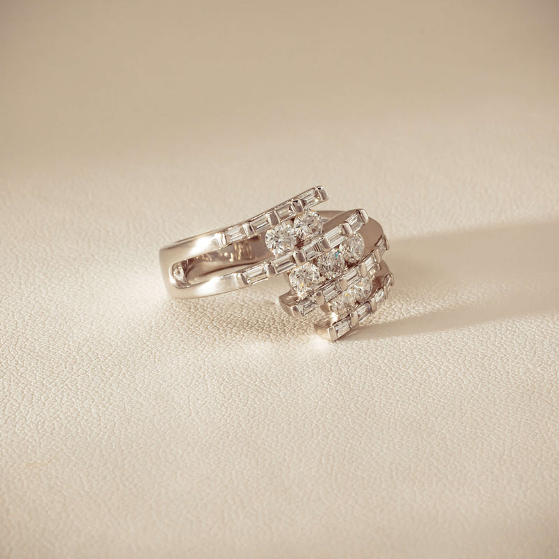 Deja Vu 18ct White Gold 1.50ct Diamond Crossover Ring