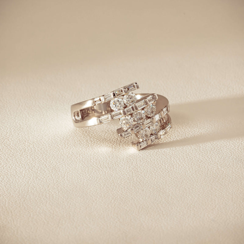Deja Vu 18ct White Gold 1.50ct Diamond Crossover Ring