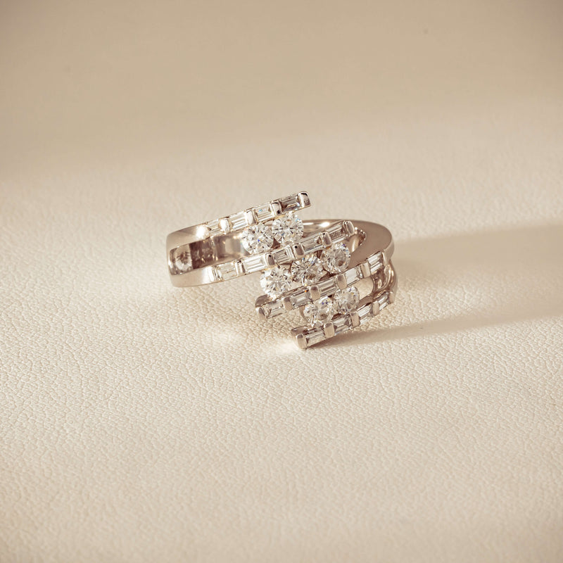 Deja Vu 18ct White Gold 1.50ct Diamond Crossover Ring