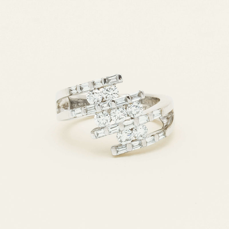 Deja Vu 18ct White Gold 1.50ct Diamond Crossover Ring