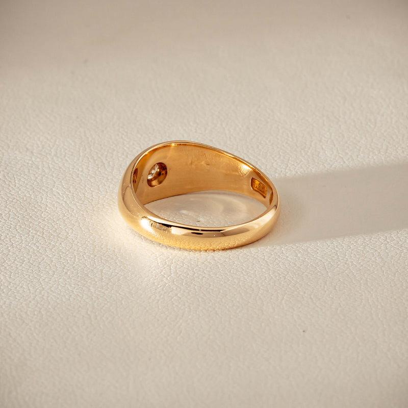 Vintage 18ct Yellow Gold .10ct Old-Cut Diamond Gypsy Ring