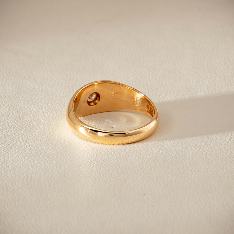 Vintage 18ct Yellow Gold .10ct Old-Cut Diamond Gypsy Ring