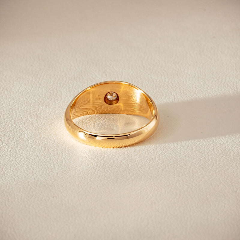 Vintage 18ct Yellow Gold .10ct Old-Cut Diamond Gypsy Ring