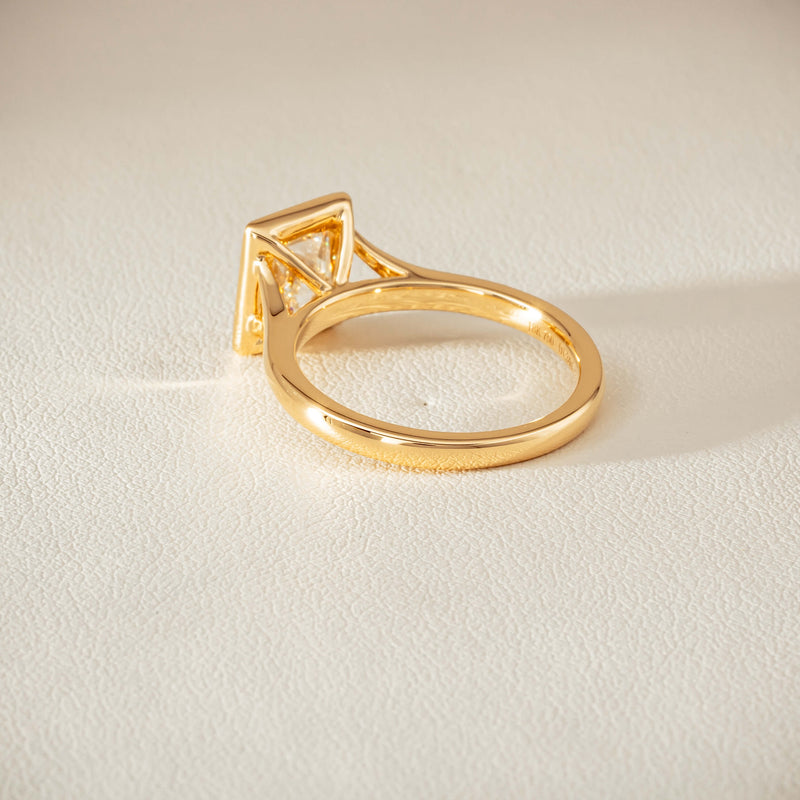 18ct Yellow Gold 1.34ct Reclaimed Radiant Diamond Elara Ring