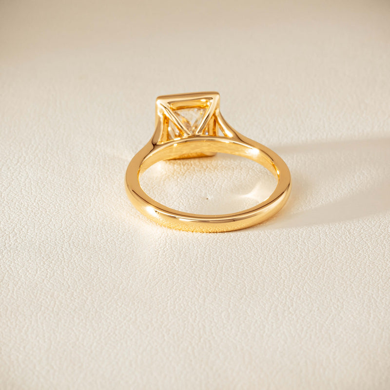 18ct Yellow Gold 1.34ct Reclaimed Radiant Diamond Elara Ring