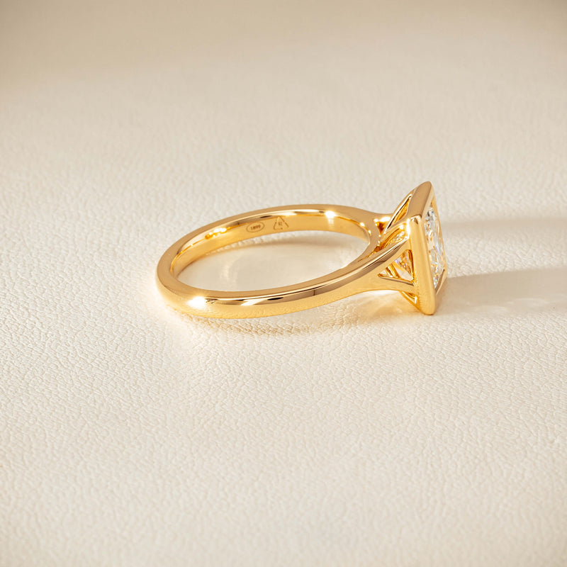 18ct Yellow Gold 1.34ct Reclaimed Radiant Diamond Elara Ring