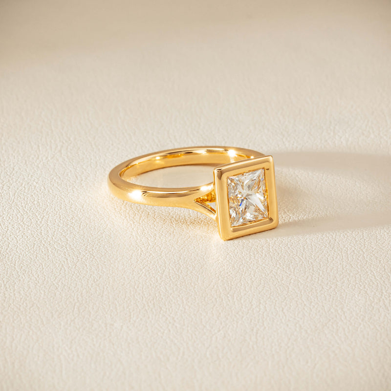 18ct Yellow Gold 1.34ct Reclaimed Radiant Diamond Elara Ring