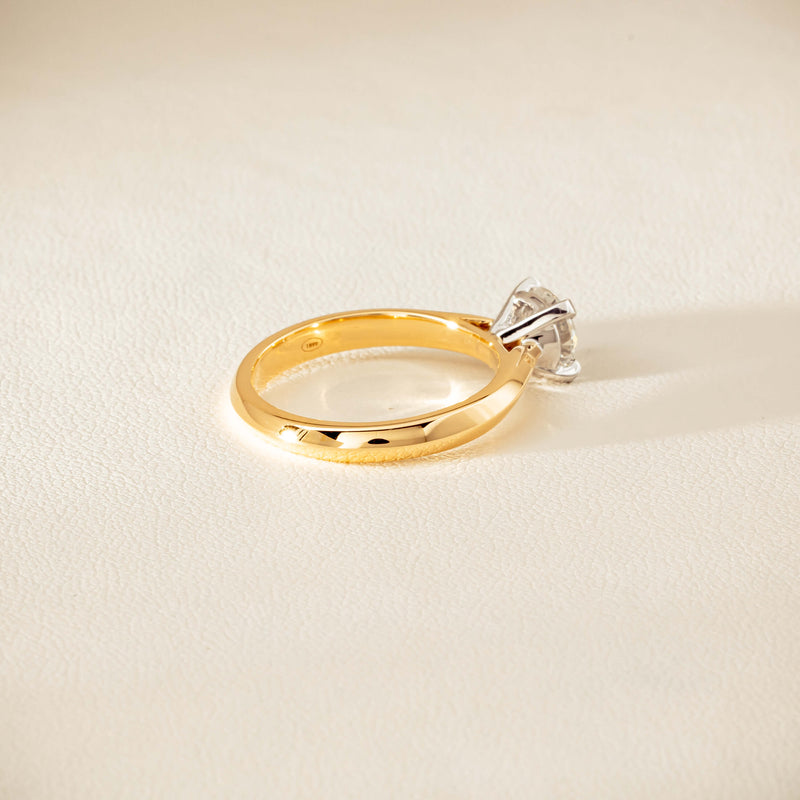 18ct Yellow Gold 1.01ct Diamond Venetian Ring - Ring - Walker & Hall