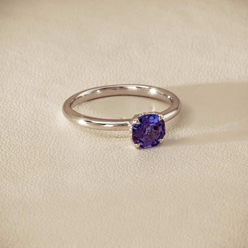 18ct White Gold Tanzanite Mini Octavia Ring - Ring - Walker & Hall