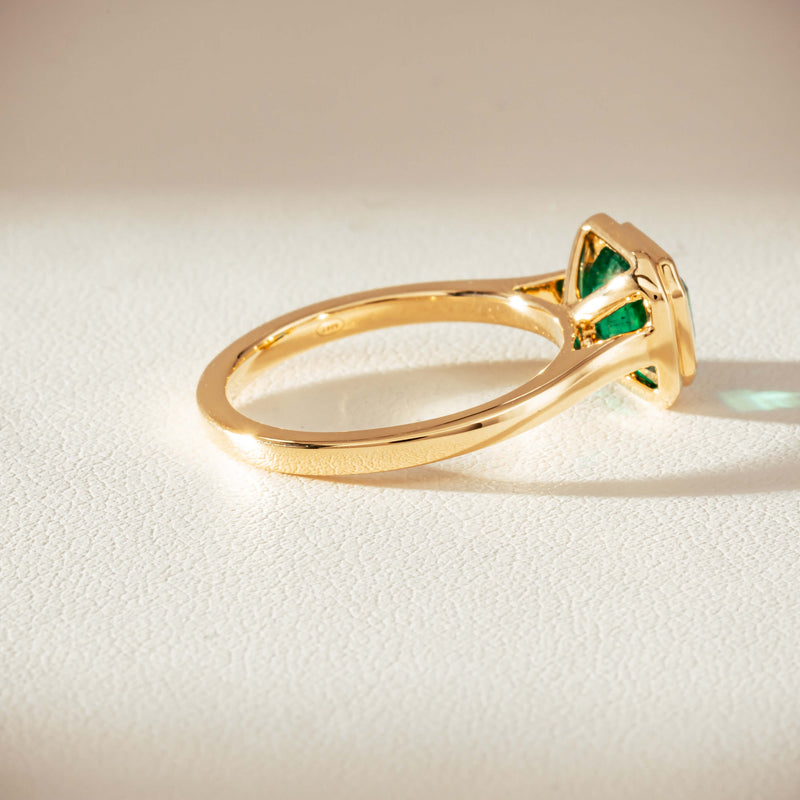 18ct Yellow Gold 1.89ct Emerald Windsor Ring-Ring-Walker & Hall