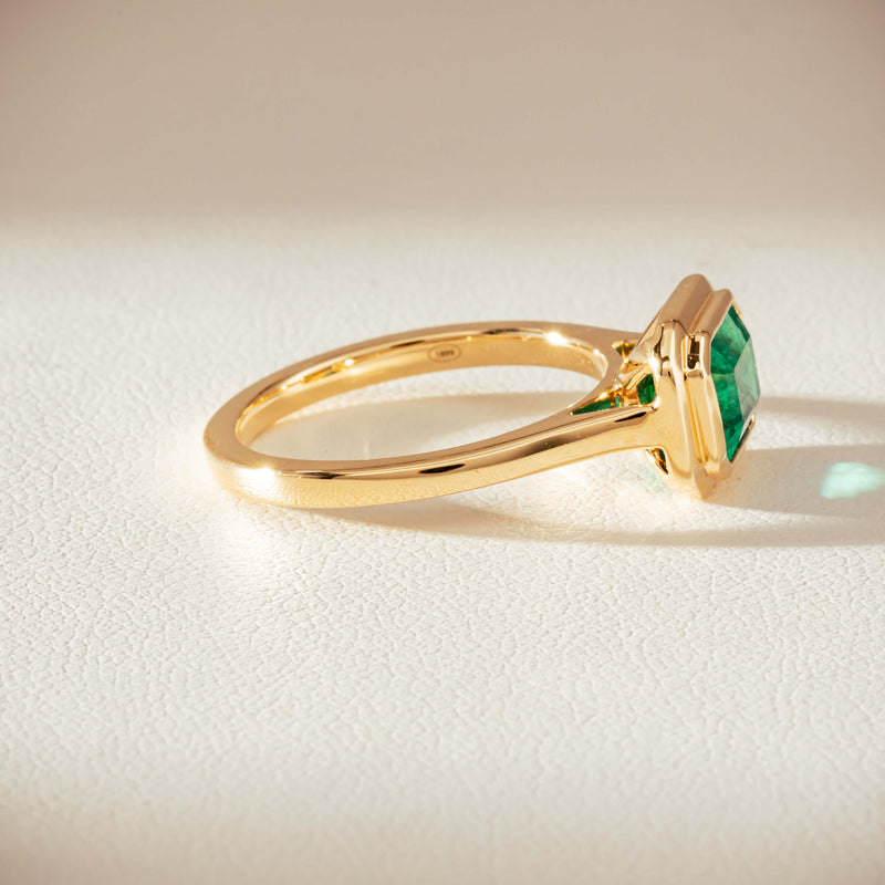 18ct Yellow Gold 1.89ct Emerald Windsor Ring-Ring-Walker & Hall