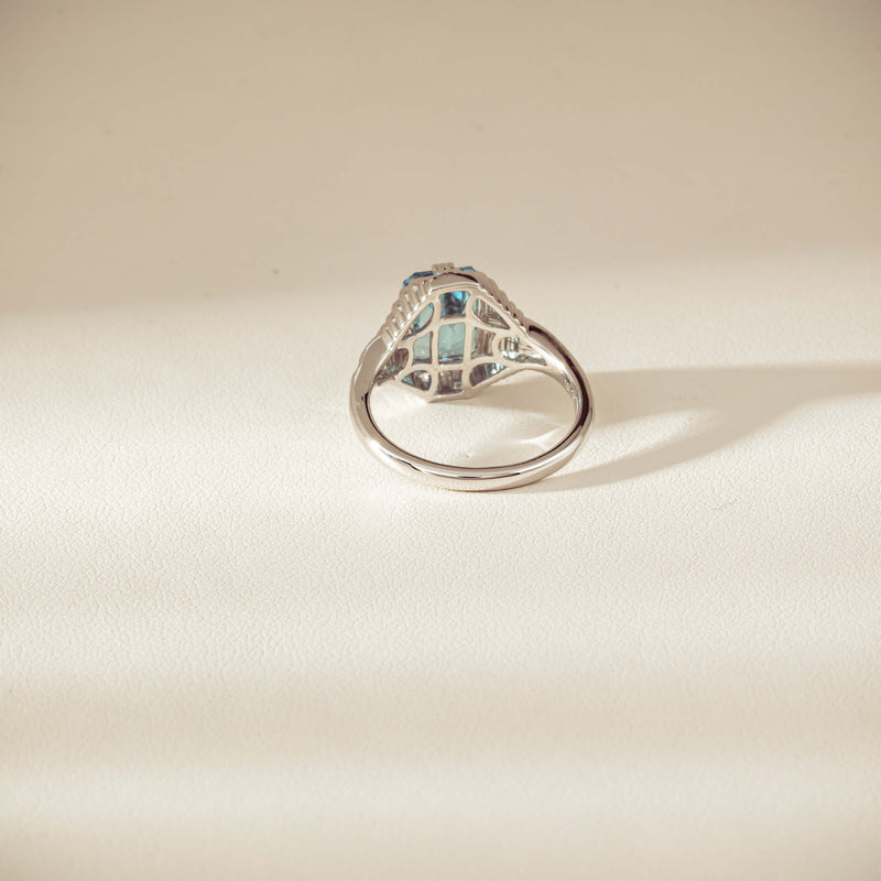 18ct White Gold 2.20ct Aquamarine Nile Ring - Ring - Walker & Hall