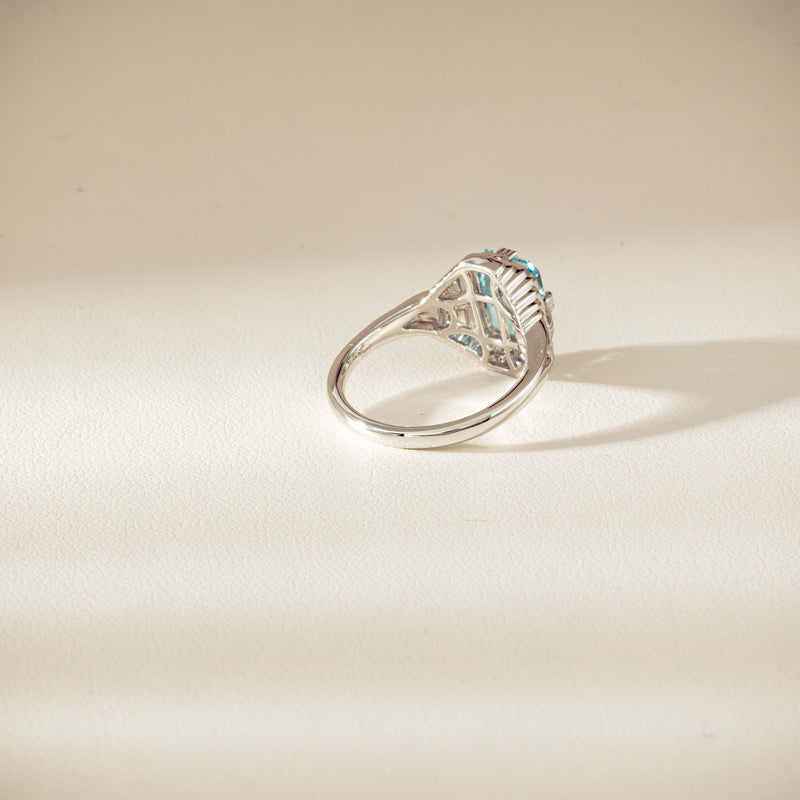 18ct White Gold 2.20ct Aquamarine Nile Ring - Ring - Walker & Hall