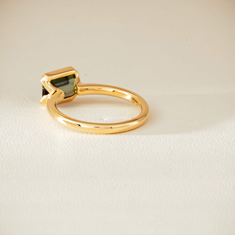 18ct Yellow Gold 1.77ct Green Tourmaline Elle Ring - Ring - Walker & Hall