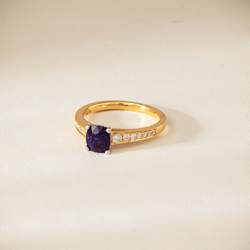 18ct Yellow Gold 1.55ct Sapphire & Diamond Vantage Ring - Ring - Walker & Hall
