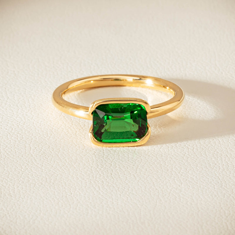 18ct Yellow Gold 2.05ct Tsavorite Elle Ring - Ring - Walker & Hall