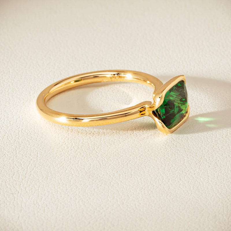18ct Yellow Gold 2.05ct Tsavorite Elle Ring - Ring - Walker & Hall