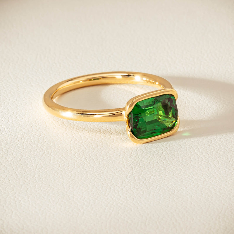 18ct Yellow Gold 2.05ct Tsavorite Elle Ring - Ring - Walker & Hall