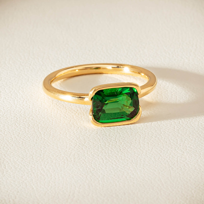 18ct Yellow Gold 2.05ct Tsavorite Elle Ring - Ring - Walker & Hall