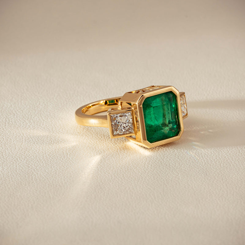18ct Yellow Gold 5.07ct Emerald & Princess-Cut Diamond Ring - Ring - Walker & Hall