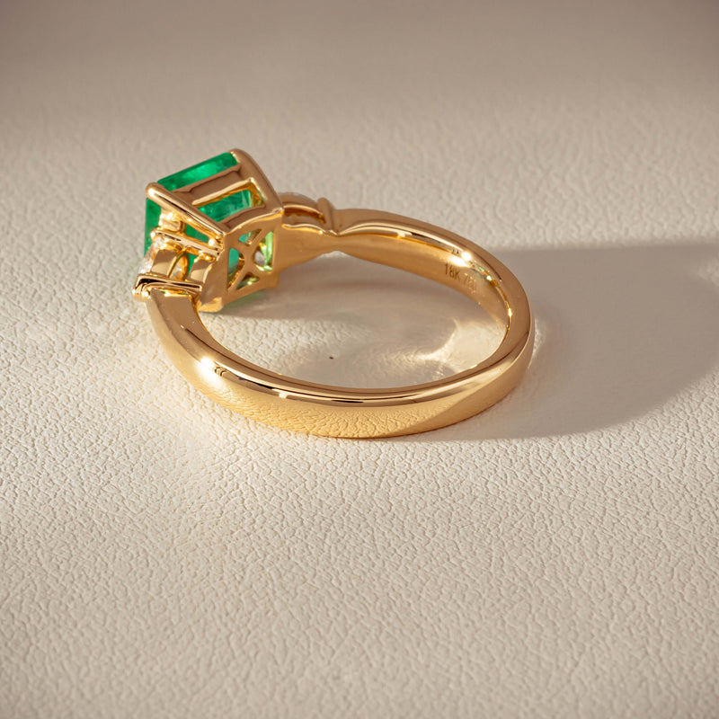 18ct Yellow Gold 1.83ct Emerald & Diamond Ayla Ring - Ring - Walker & Hall